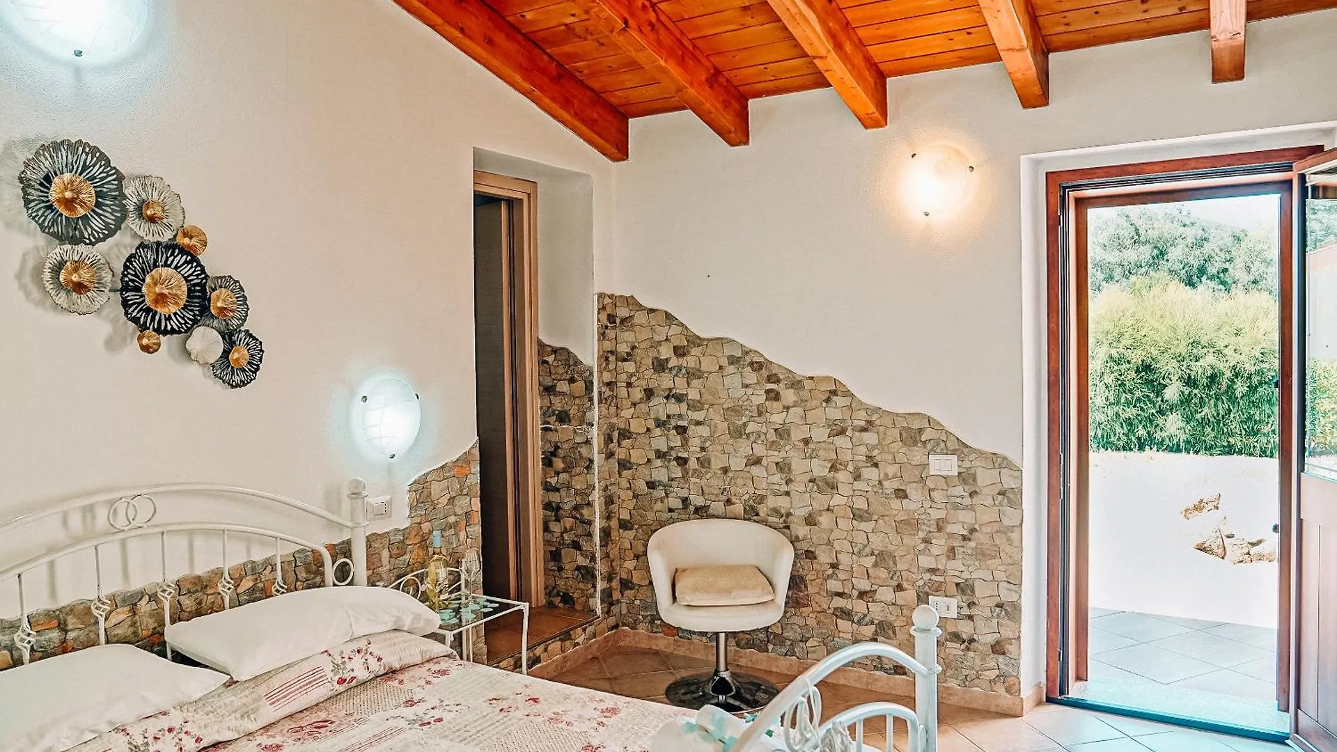 Agriturismo Rocce Bianche Arbus 0*,